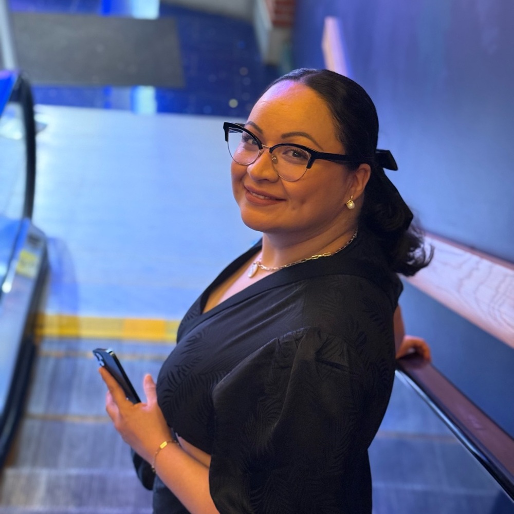 Meet your Posher, Alex